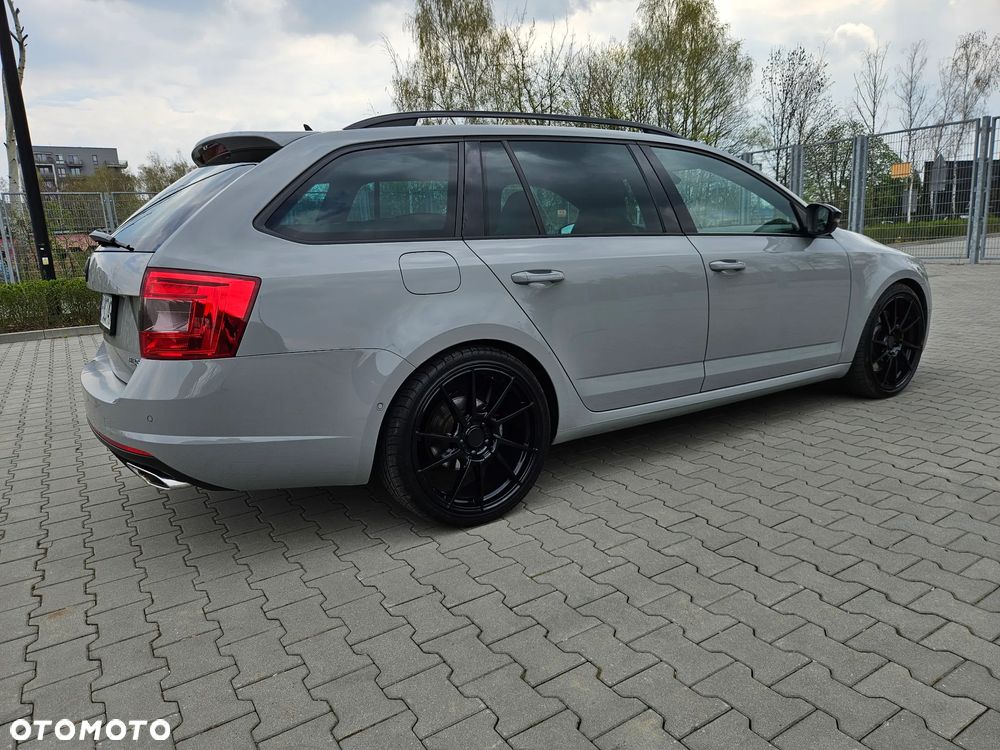 Skoda Octavia 2.0 TDI RS - 15