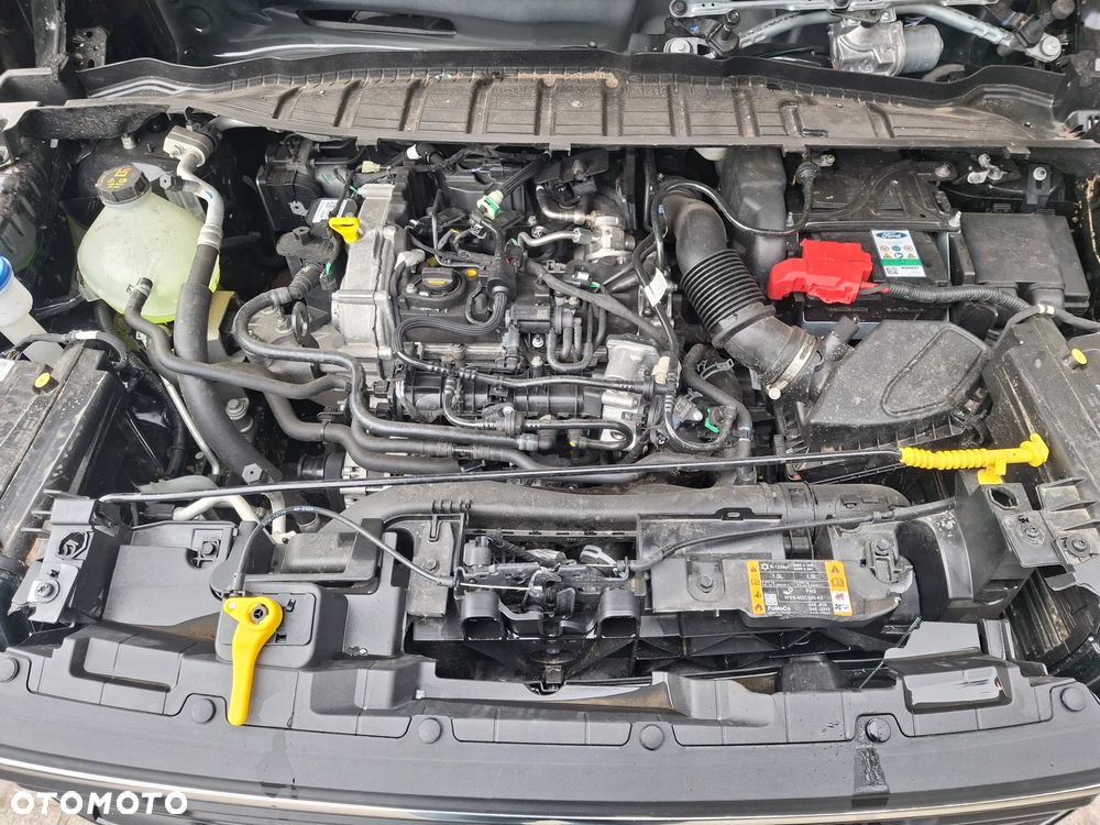 Ford Tourneo Courier ver-1-0-ecoboost-active - 11