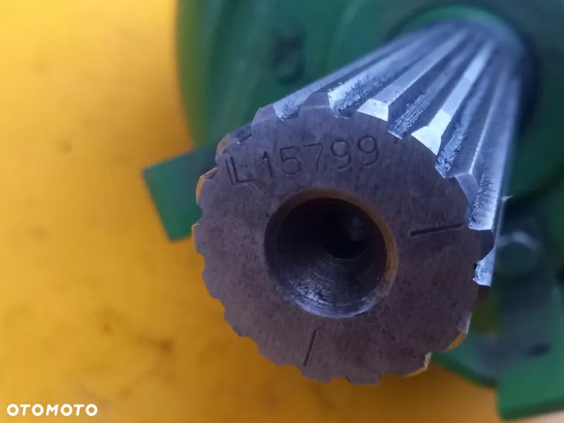 Przystawka przedniego napędu obudowa 49/44/27 John Deere 6620 - 7