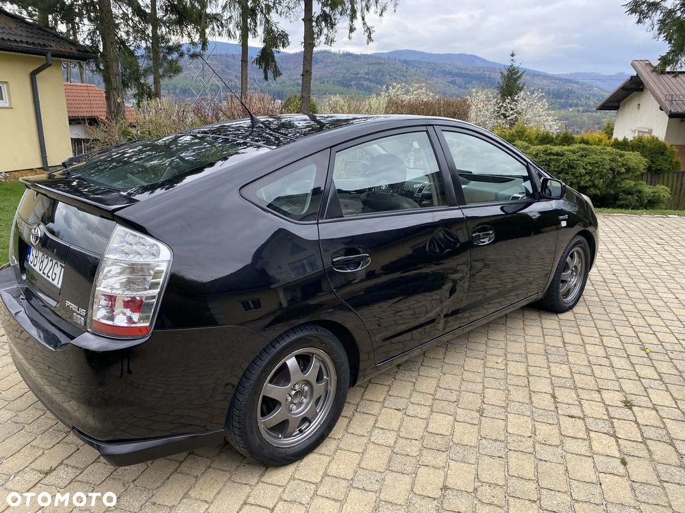 Toyota Prius 1.5 VVT-i Sol - 25