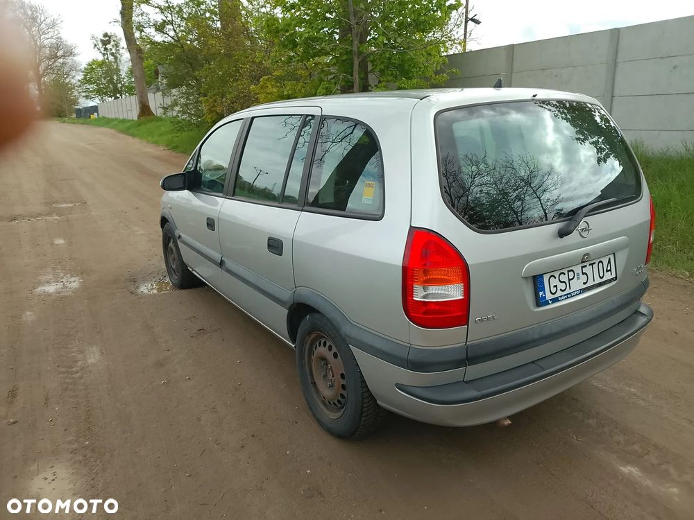 Opel Zafira 1.6 16V Comfort - 7