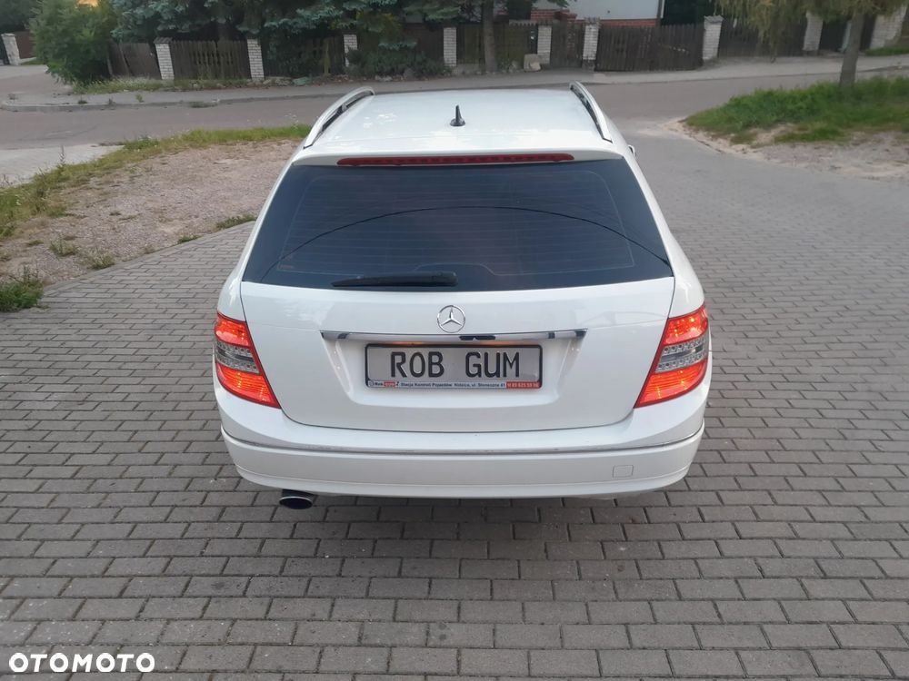 Mercedes-Benz Klasa C 220 CDI DPF Automatik BlueEFFICIENCY Avantgarde - 4