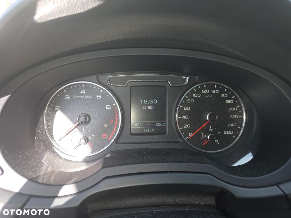 Audi Q3 2.0 TFSI Quattro S tronic design - 12
