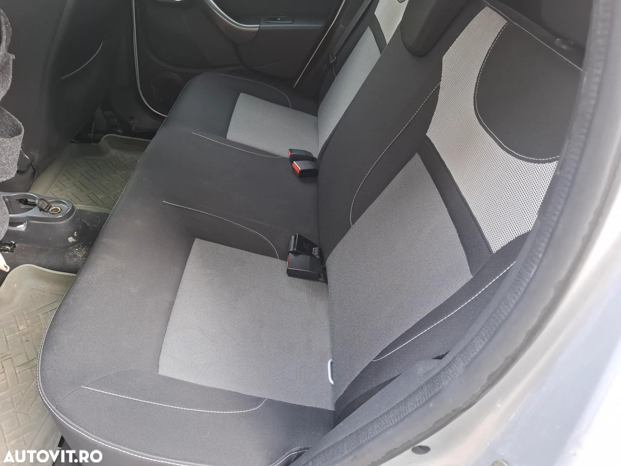 Dacia Duster 1.5 dCi 4x4 Laureate - 17