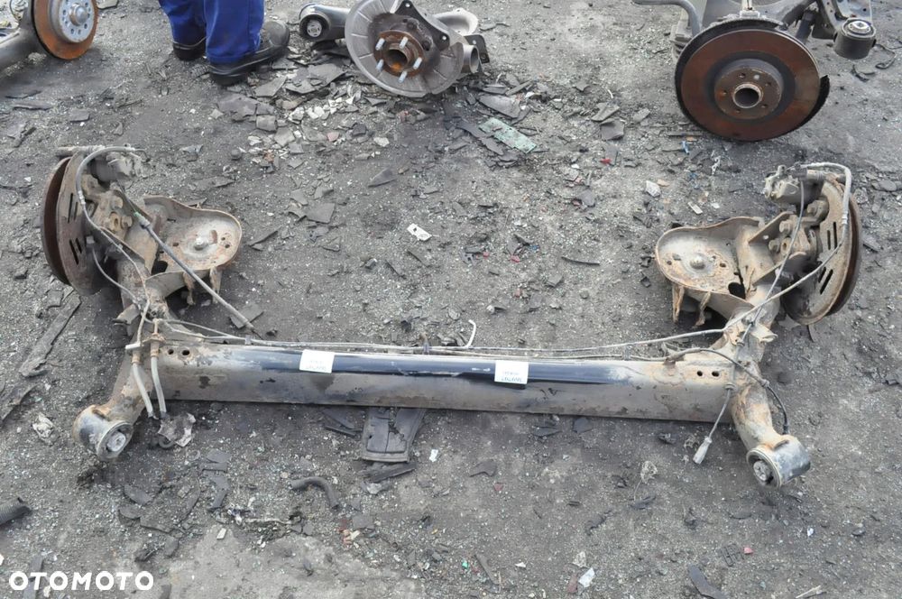 MERCEDES CITAN W415 1.5 dCi ZAWIESZENIE BELKA TYŁ - 1