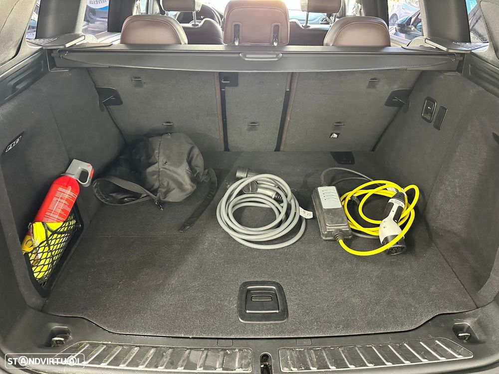 BMW iX3 M Sport Impressive - 11