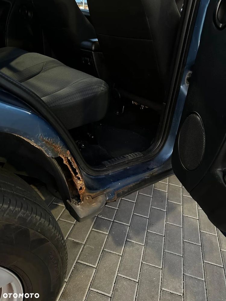 Jeep Liberty 2.4 4x4 - 13