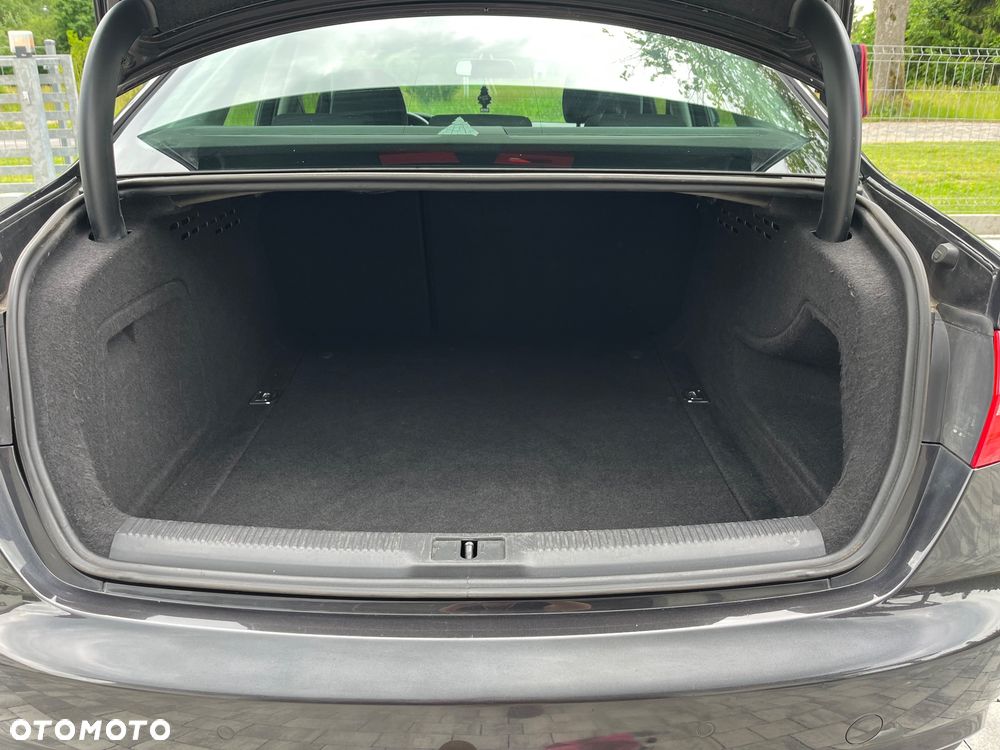 Audi A4 Limousine 2.0 TDI - 8
