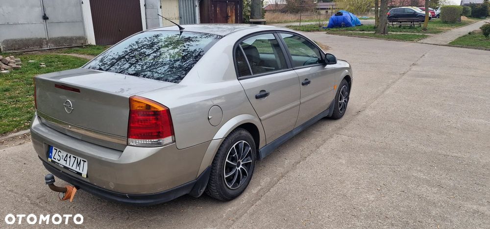 Opel Vectra 1.6 - 10