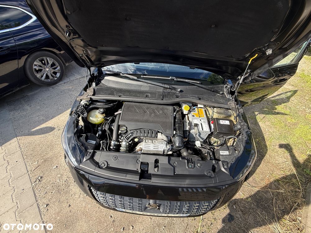 Peugeot 208 1.2 PureTech GT S&S EAT8 - 25
