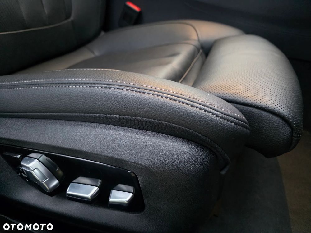 BMW Seria 5 520d M Sport sport - 37