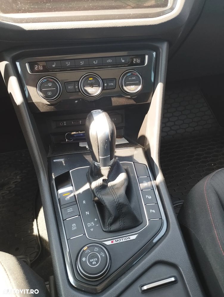 Volkswagen Tiguan 2.0 TDI SCR 4MOTION (BlueMotion Techn.) DSG Sound - 8