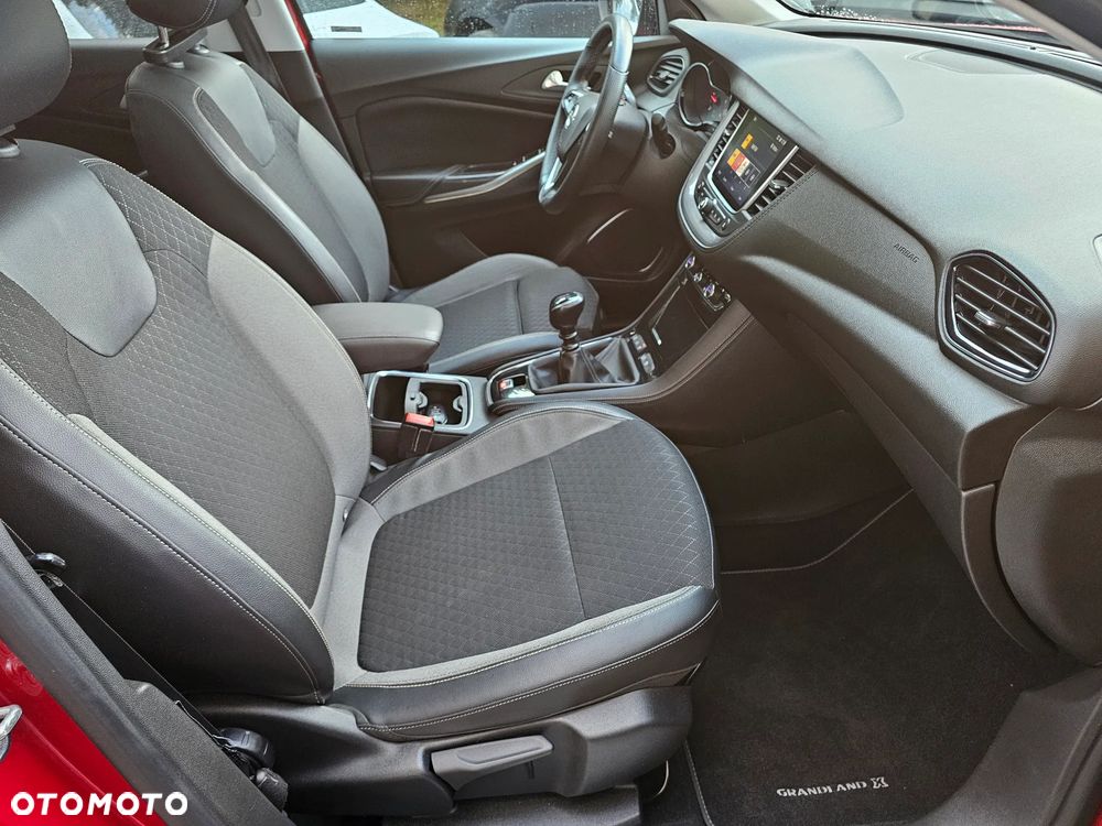 Opel Grandland X 1.6 D Start/Stop INNOVATION - 27