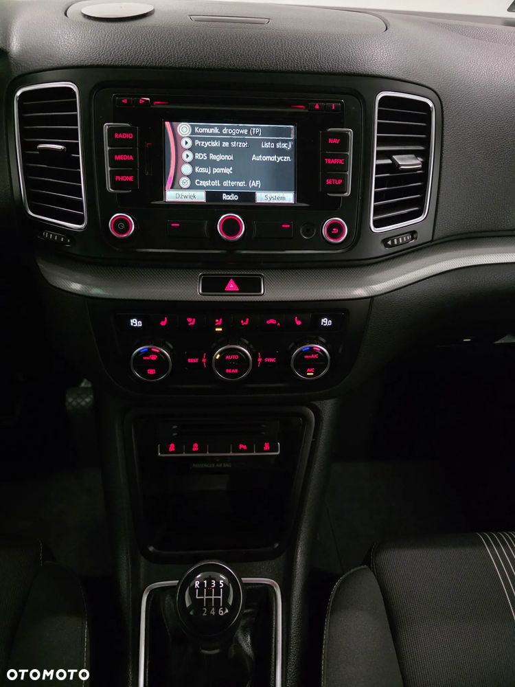 Volkswagen Sharan 2.0 TDI Blue Motion Style - 13