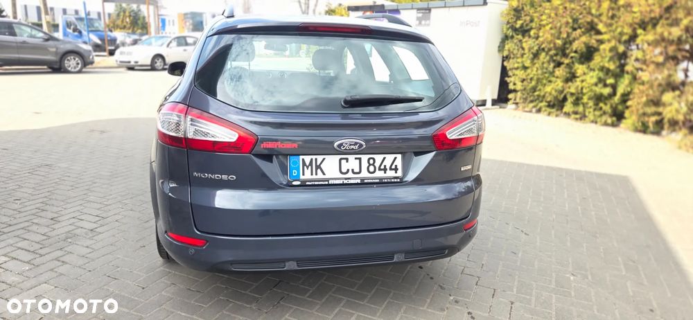 Ford Mondeo 2.0 TDCi Ghia - 9