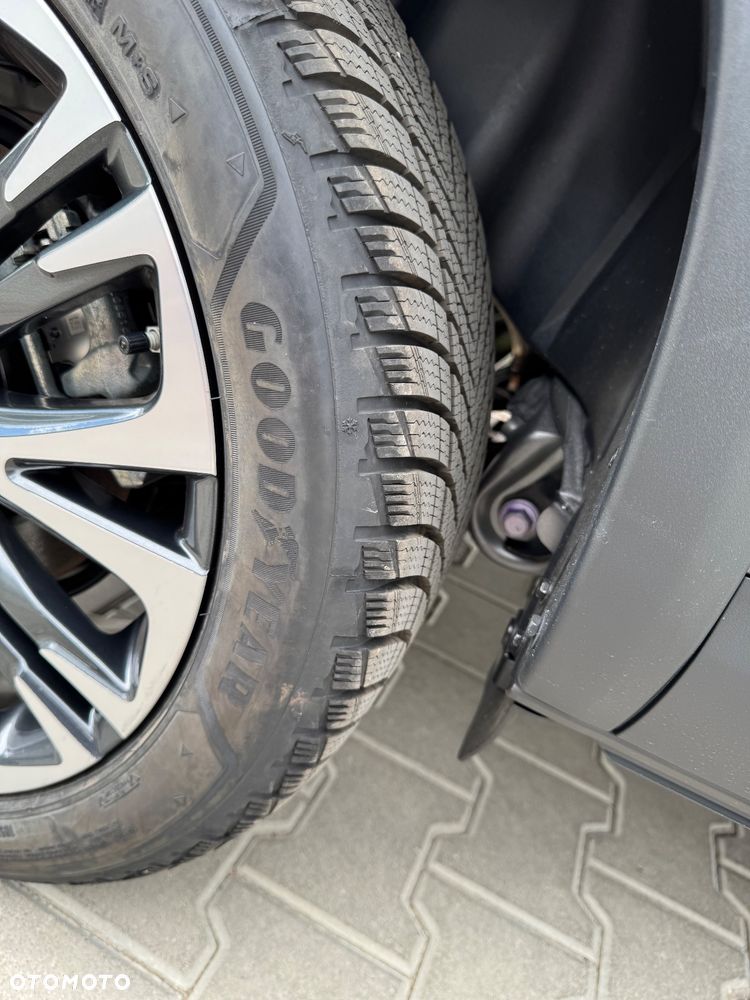 Toyota Yaris Cross Hybrid 1.5 Executive - 25