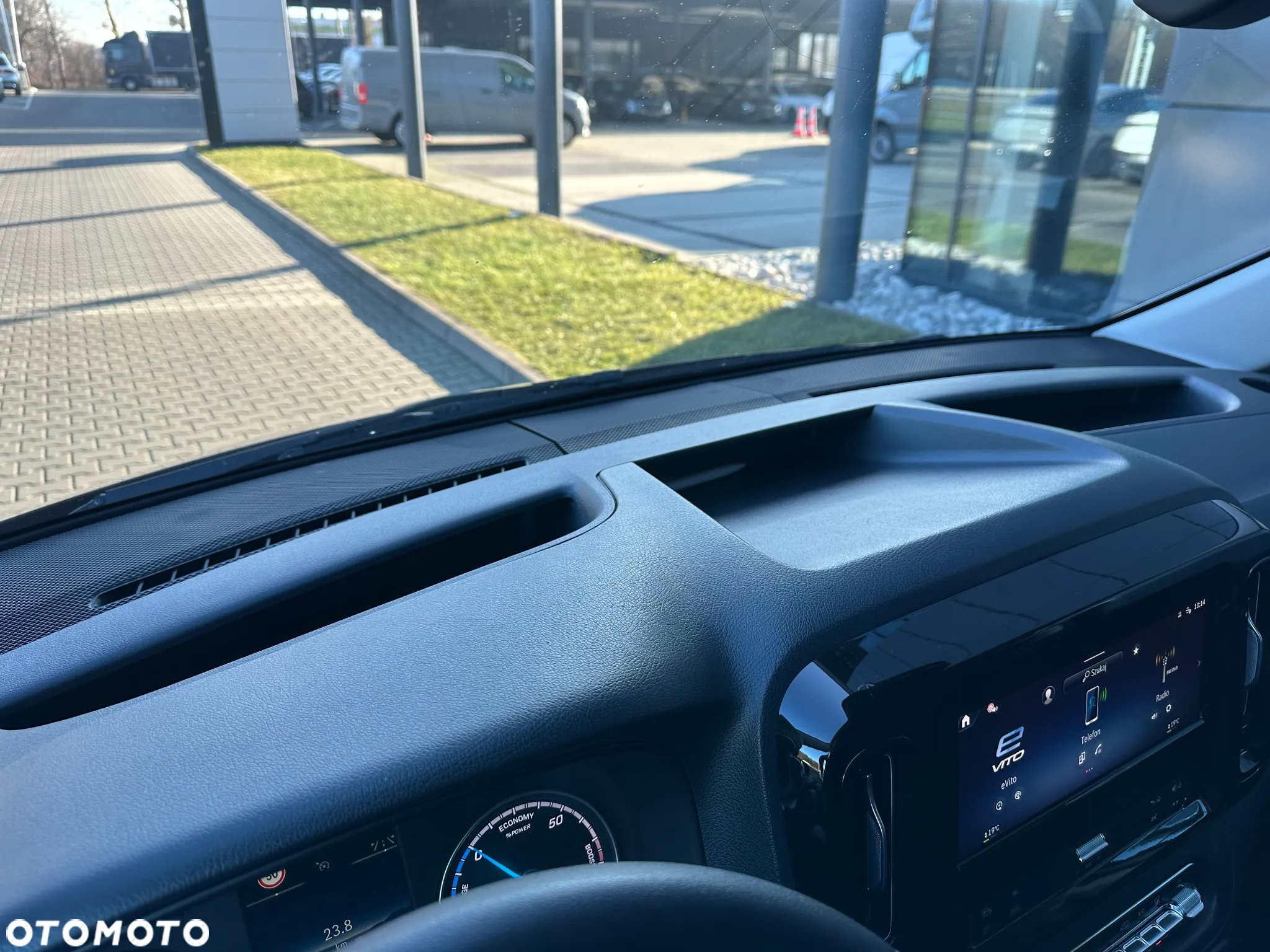 Mercedes-Benz eVito 112 Furgon Długi 3200 mm - 32