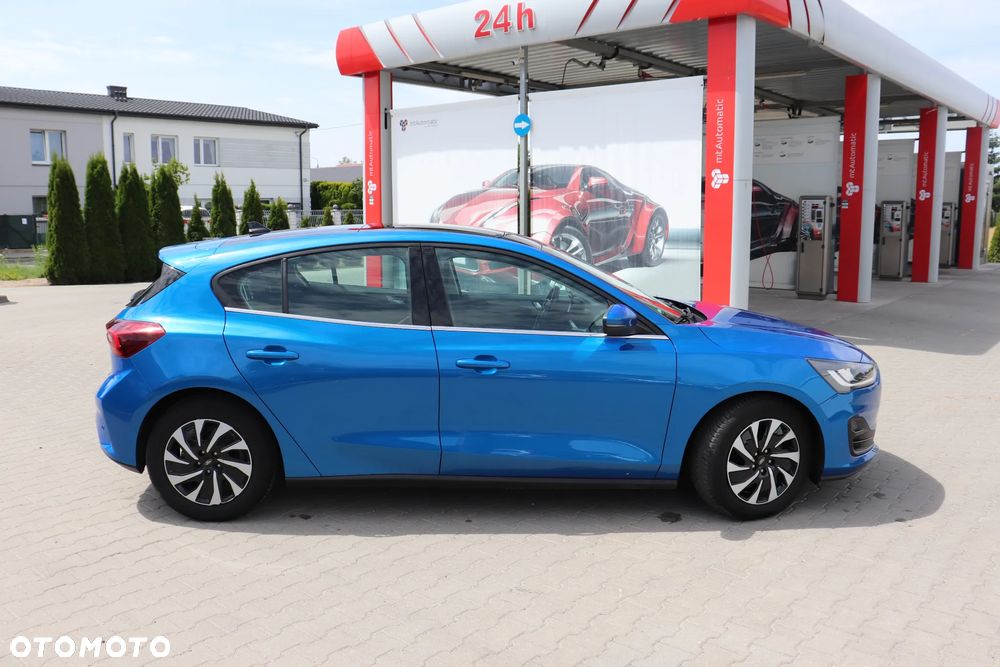 Ford Focus 1.5 EcoBlue Start-Stopp-System TITANIUM STYLE - 16