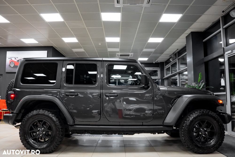 Jeep Wrangler - 30