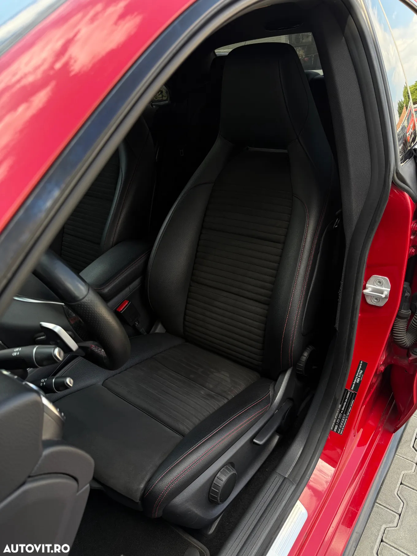 Mercedes-Benz CLA 200 d 4MATIC Aut. - 24