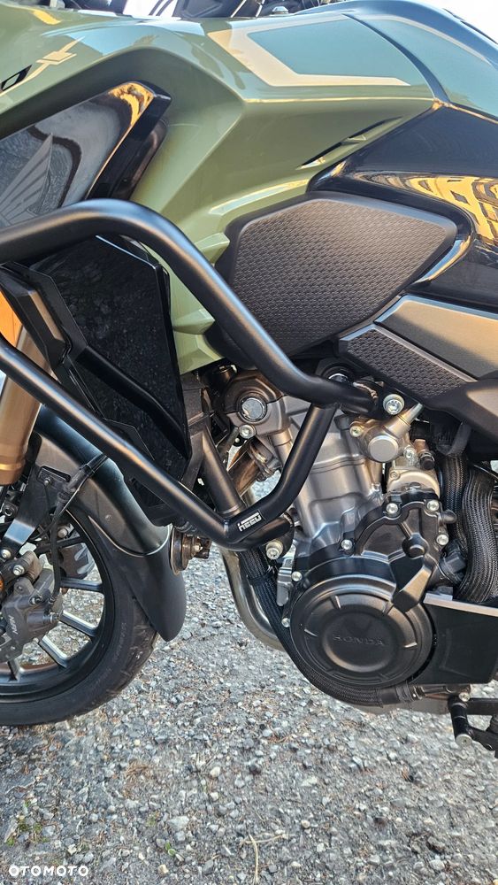 Honda CB - 11