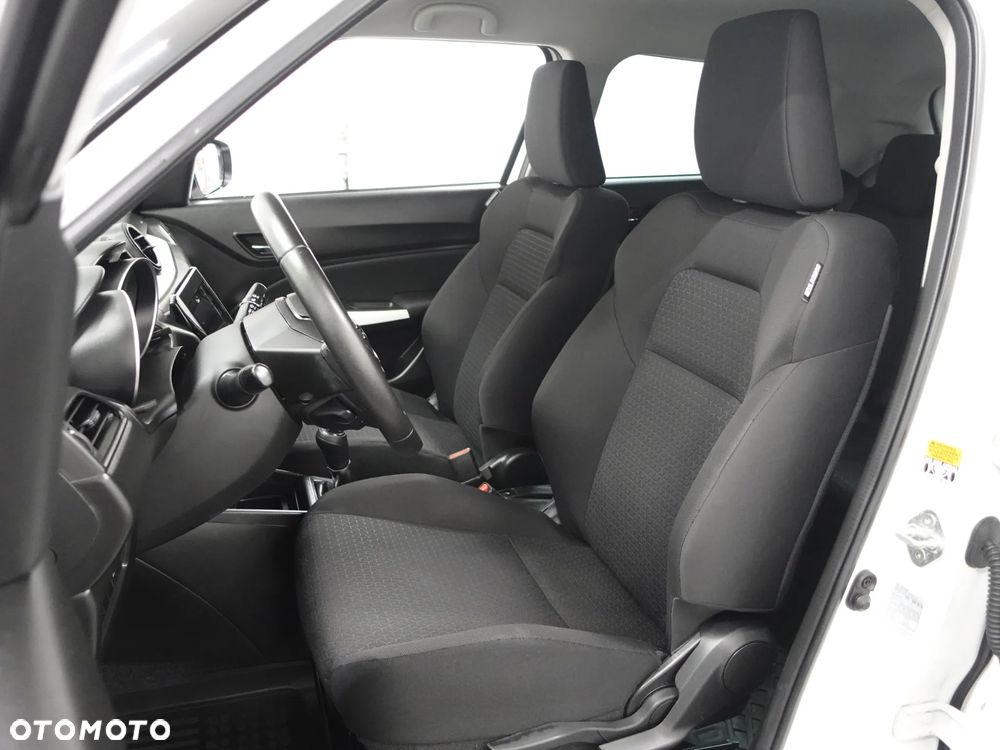 Suzuki Swift 1.2 Dualjet Allgrip Comfort - 22