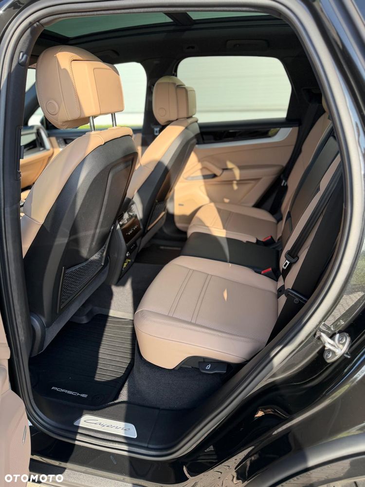 Porsche Cayenne E-Hybrid PHEV - 8