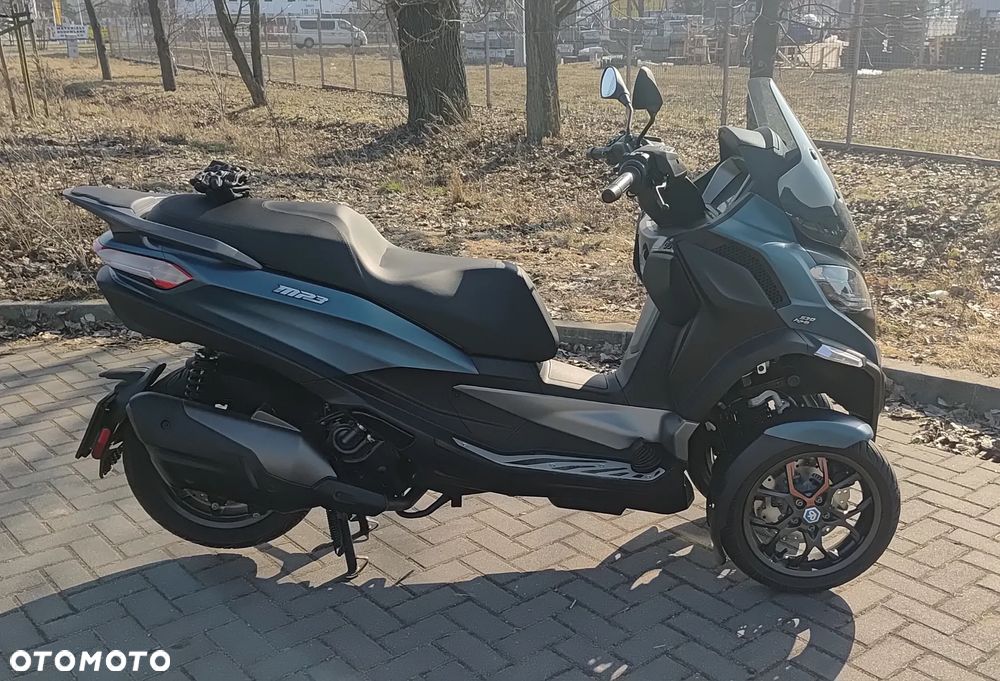 Piaggio MP-3 - 4