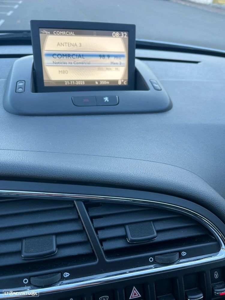 Peugeot 3008 2.0 HDi Hybrid4 - 19