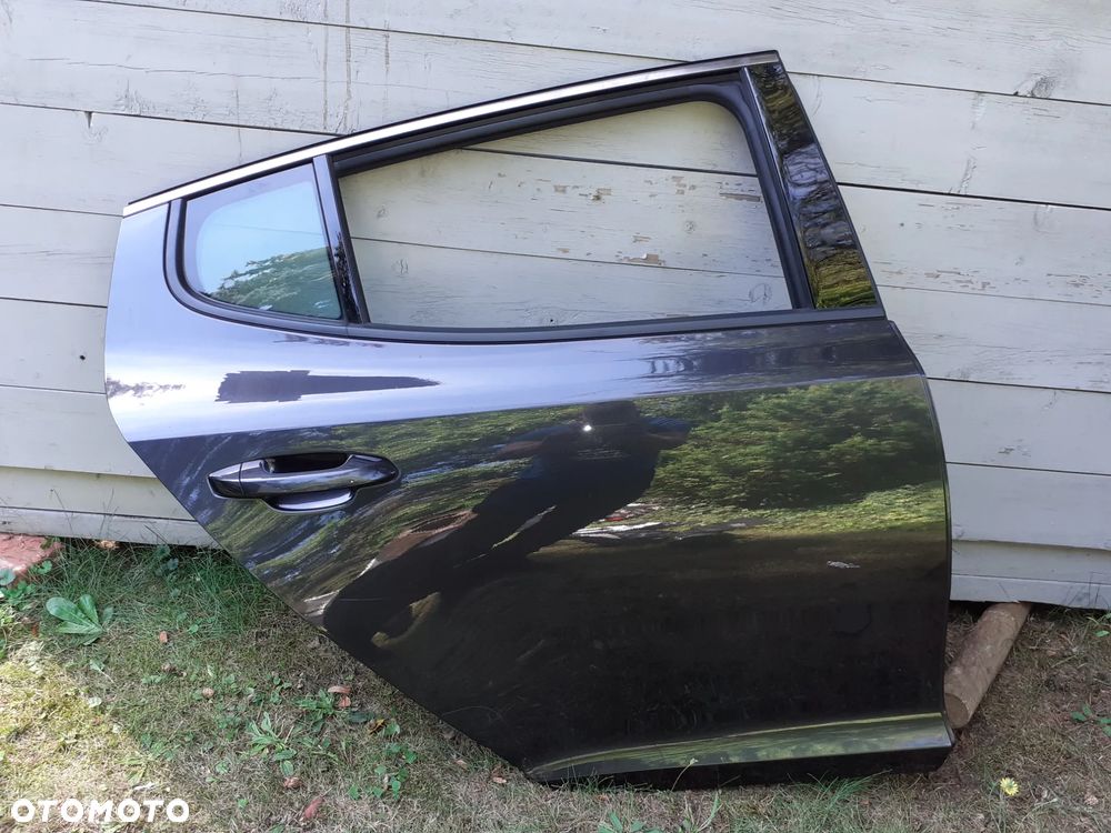 Kia Stinger GT Drzwi Tylne Prawe Kompletne - 1