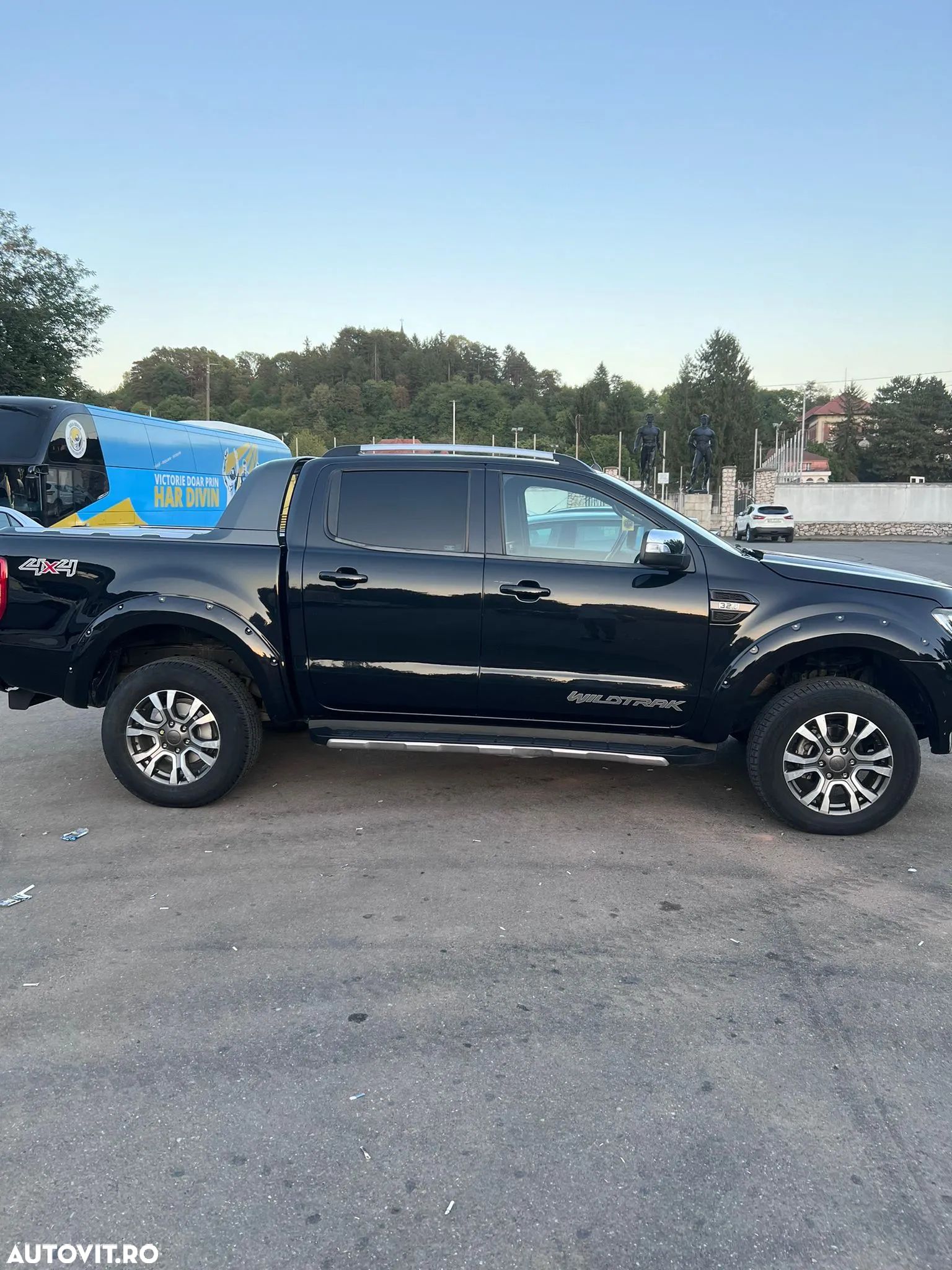Ford Ranger Pick-Up 3.2 TDCi 4x4 Cabina Dubla WILDTRACK Aut. - 1
