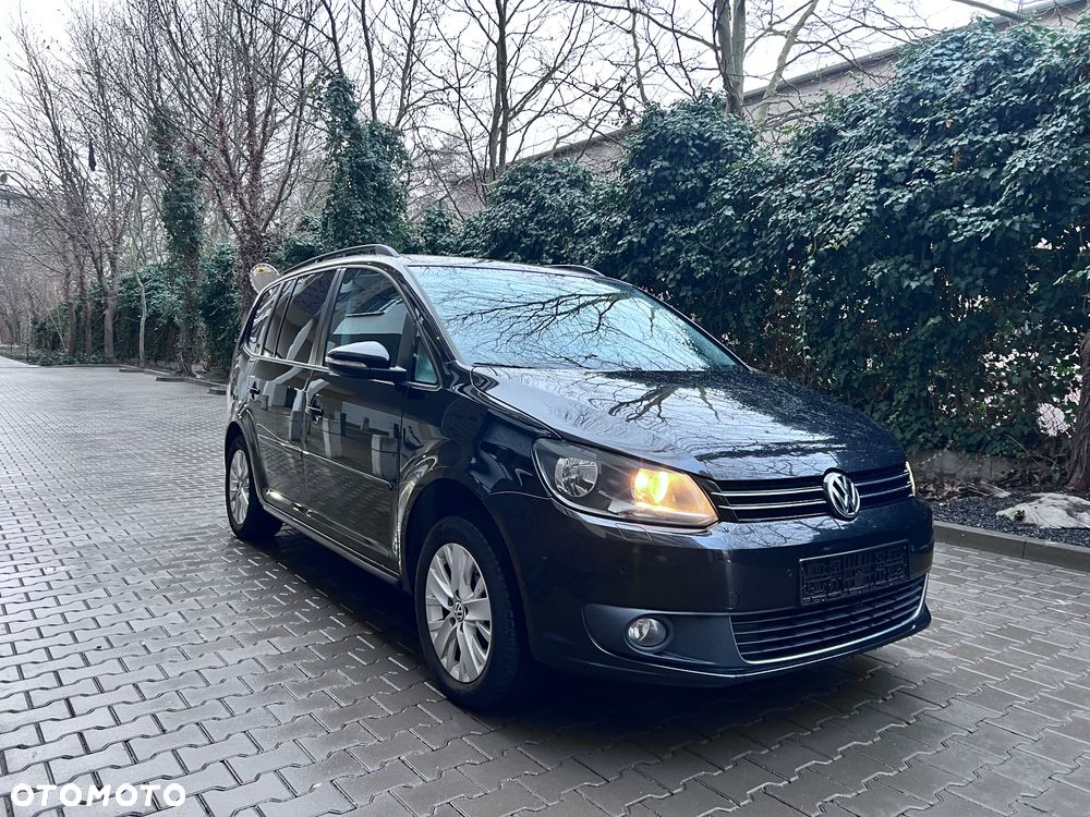 Volkswagen Touran - 9