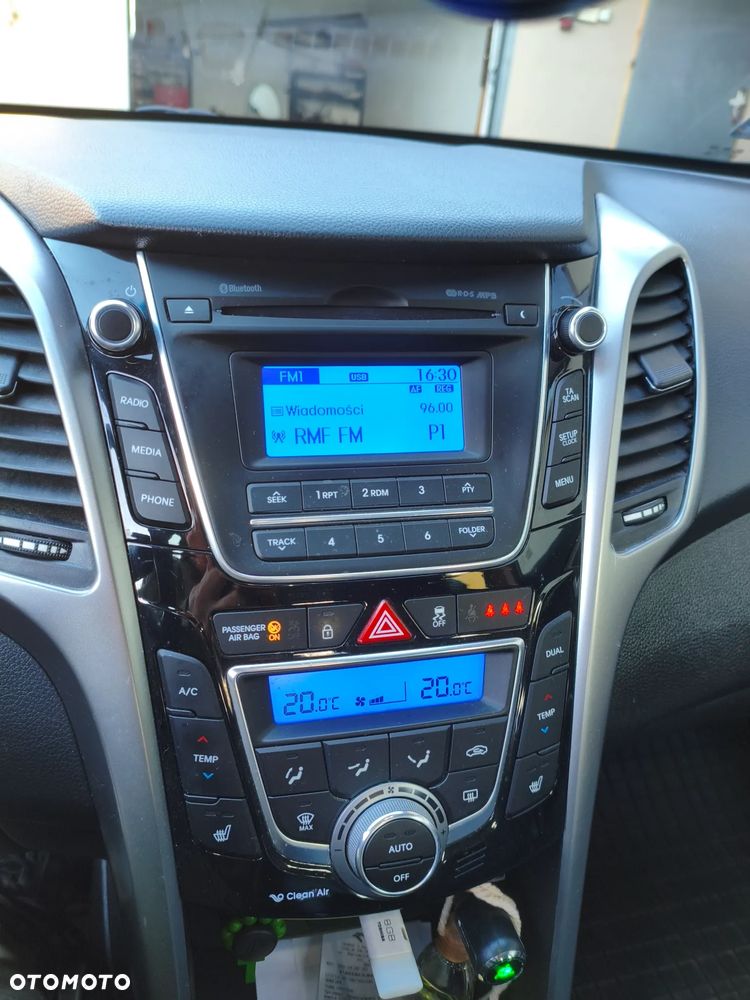 Hyundai i30 i30cw 1.4 Intro Edition - 11