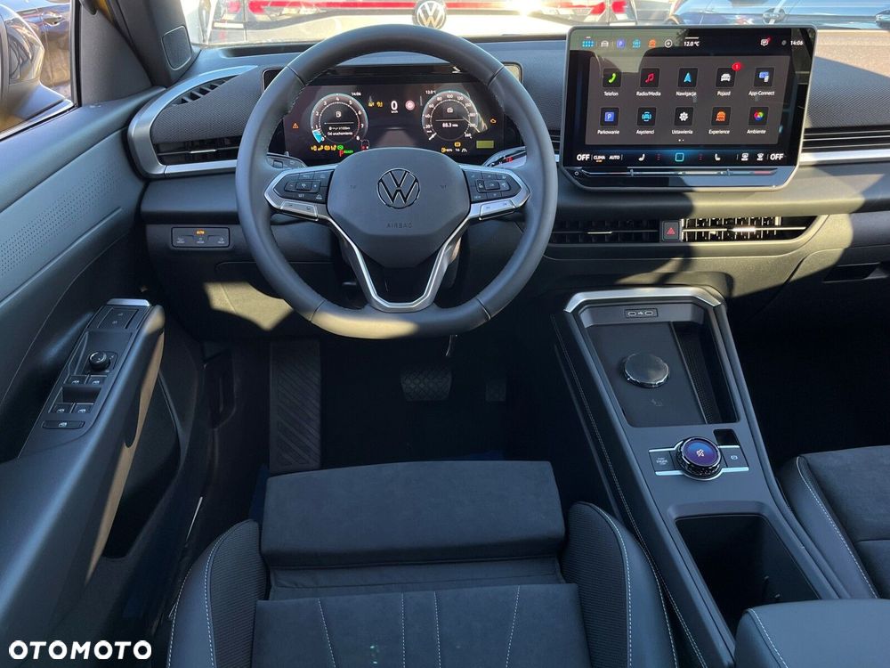 Volkswagen T-Roc 1.5 eTSI Style DSG - 6