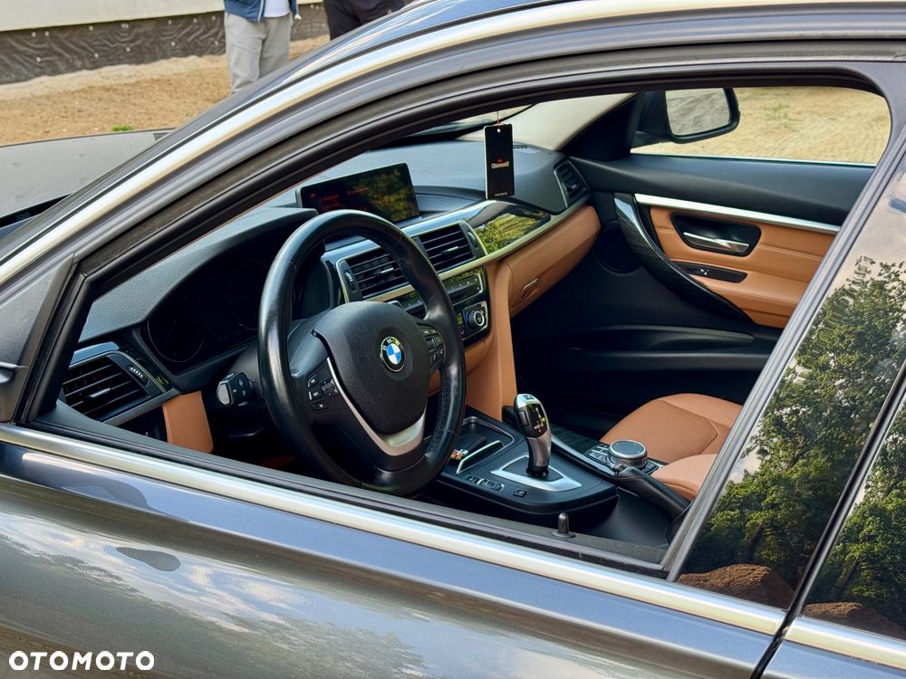 BMW Seria 3 320i GPF Luxury Line sport - 28