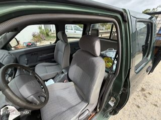 Nissan Pick Up 2.5 D CD - 8