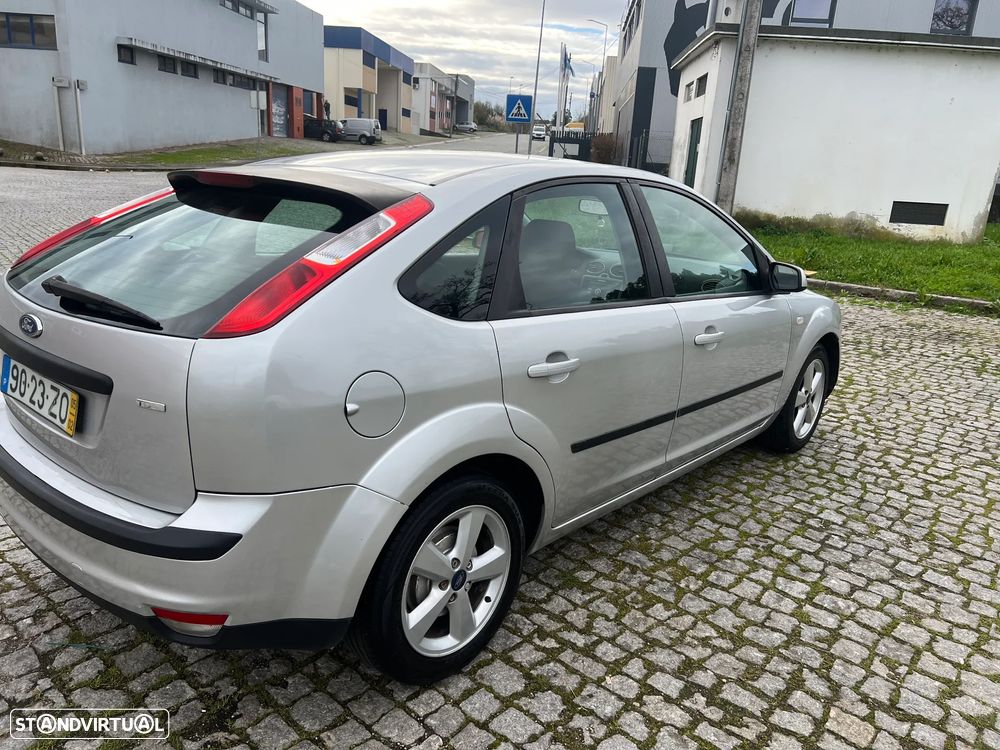 Ford Focus 1.6 TDCi 1st Edition - 10