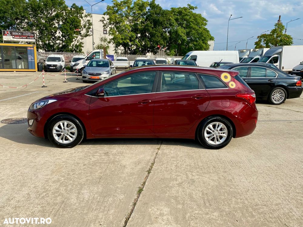 Hyundai i30 blue 1.6 CRDi Classic - 9