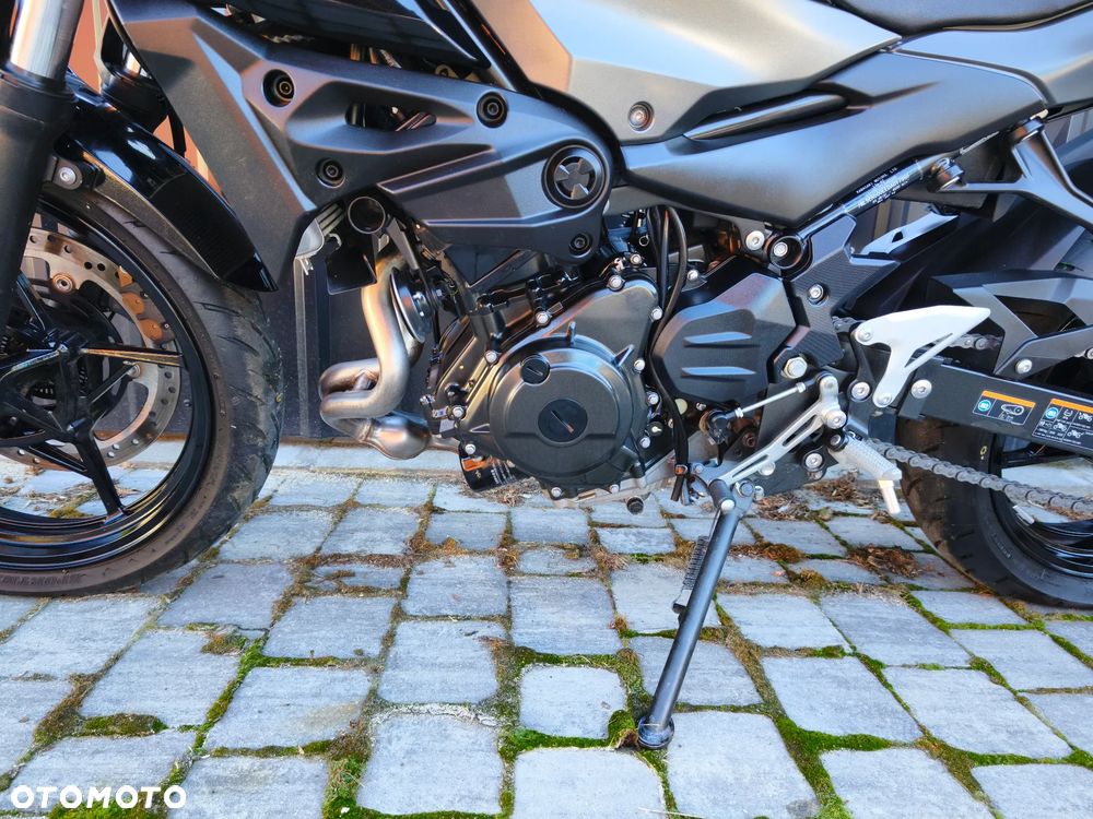 Kawasaki Z - 7