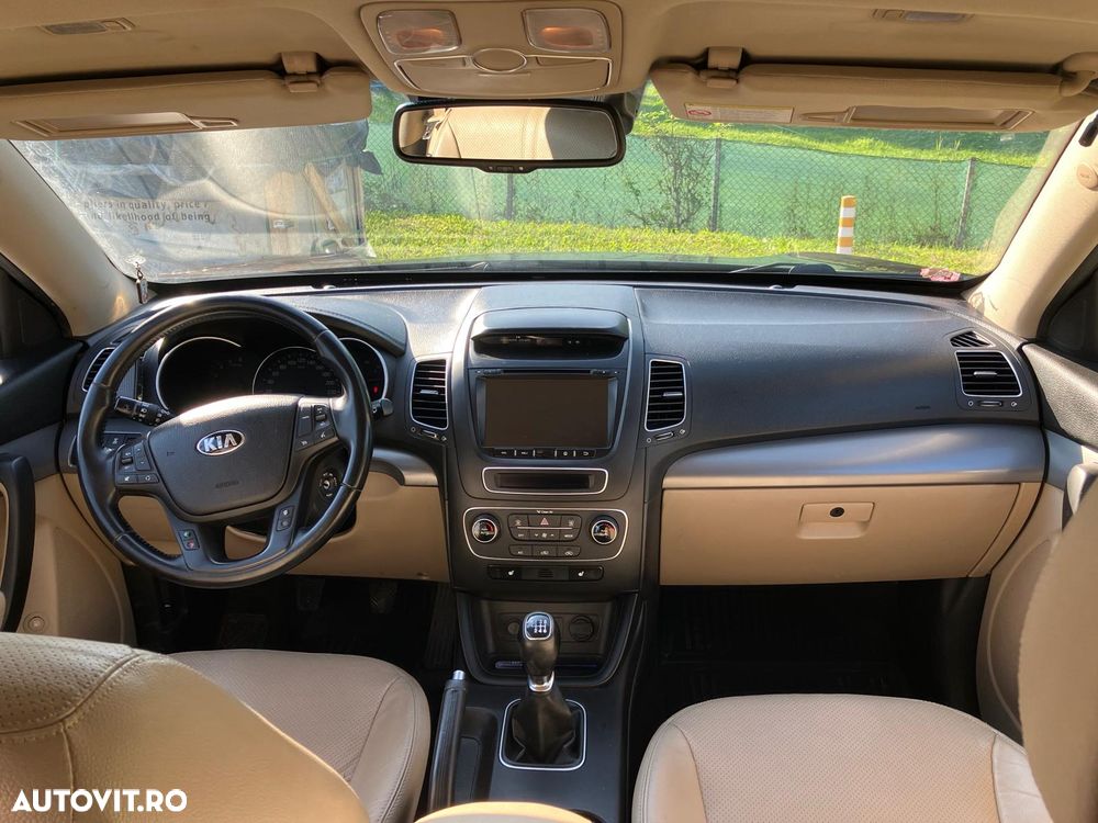 Kia Sorento 2.0 DSL CLASSIC MT 4x4 - 2