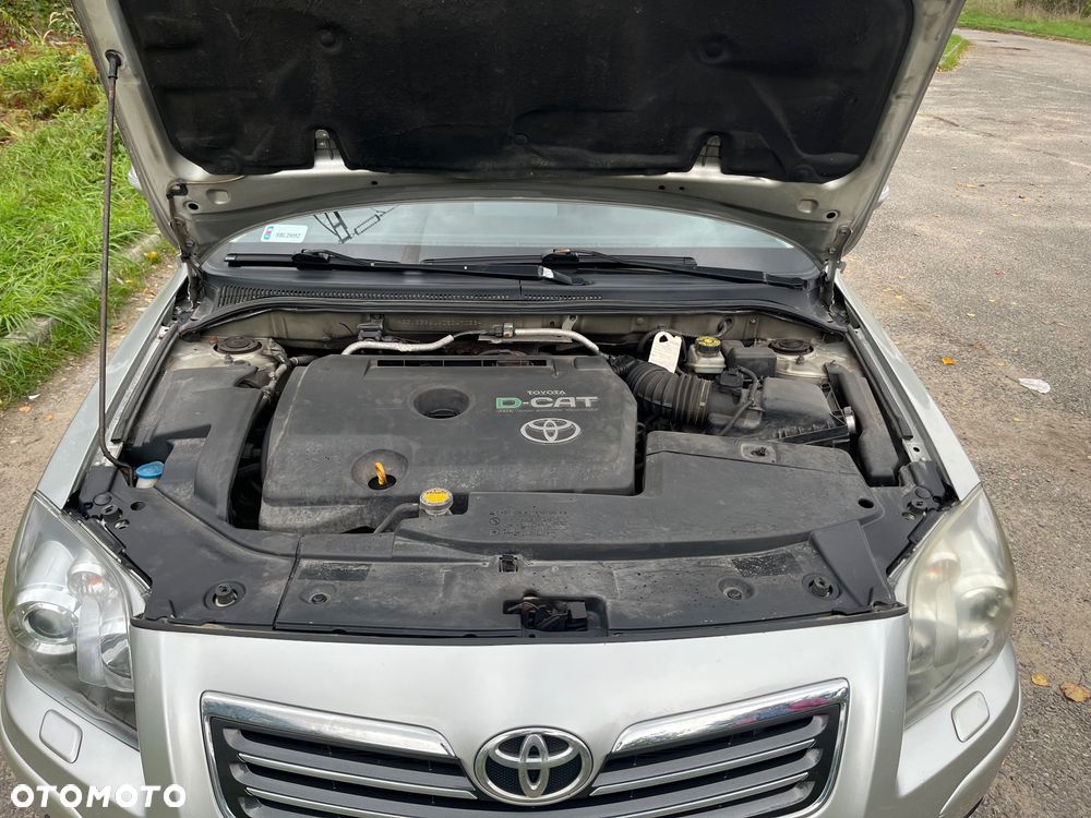 Toyota Avensis 2.2 D-4D Prestige - 30