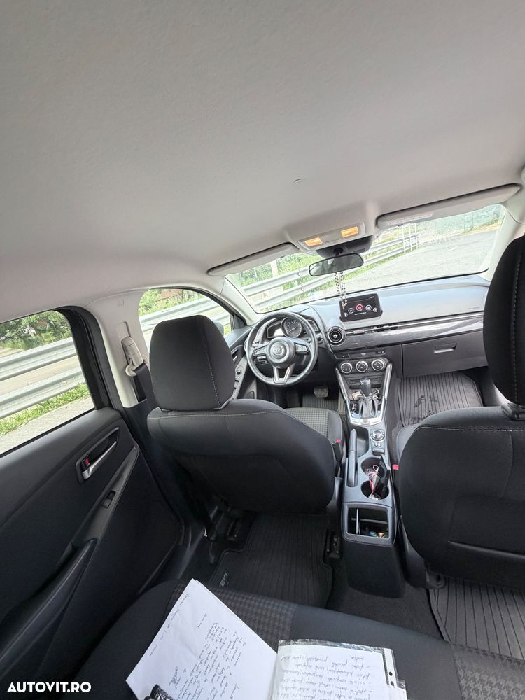Mazda 2 - 7