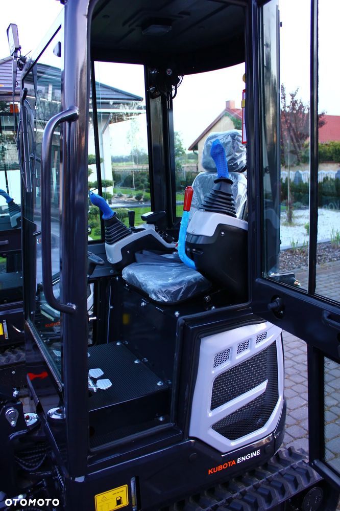 Inny VORQ V18 /KUBOTA /PARKER / 1.8T / KABINA /  ZESTAW ŁYŻEK / - 9