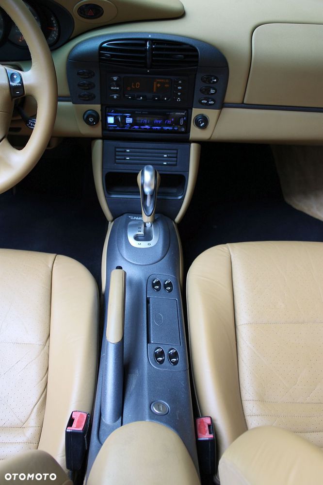Porsche 911 - 28