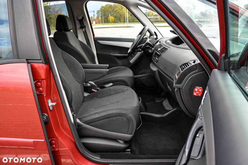 Citroën C4 Picasso - 11