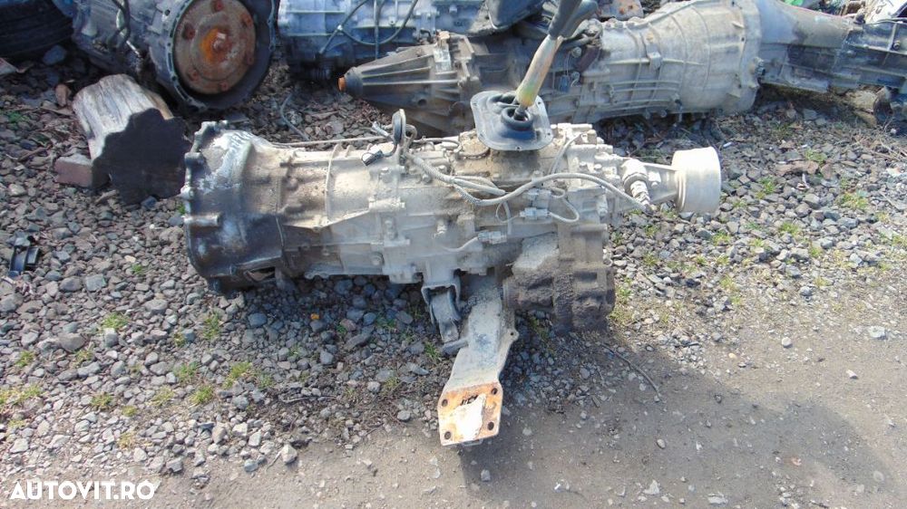 Cutie de transfer mitsubishi Pajero mk2 motor 2.8 cutie de viteze dezmembrez pajero 2.8 mk2 - 4