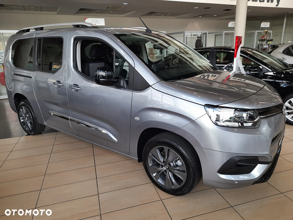 Toyota Proace City Verso Long 1.5 D-4D Family