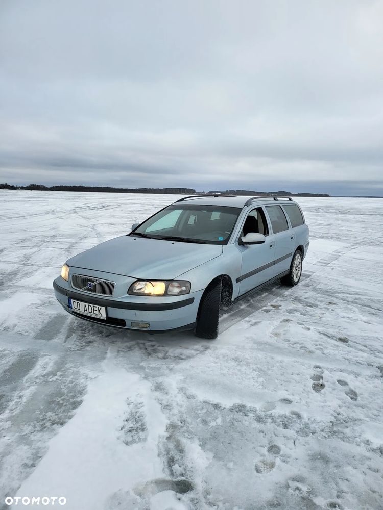Volvo V70 2.4 AWD - 8
