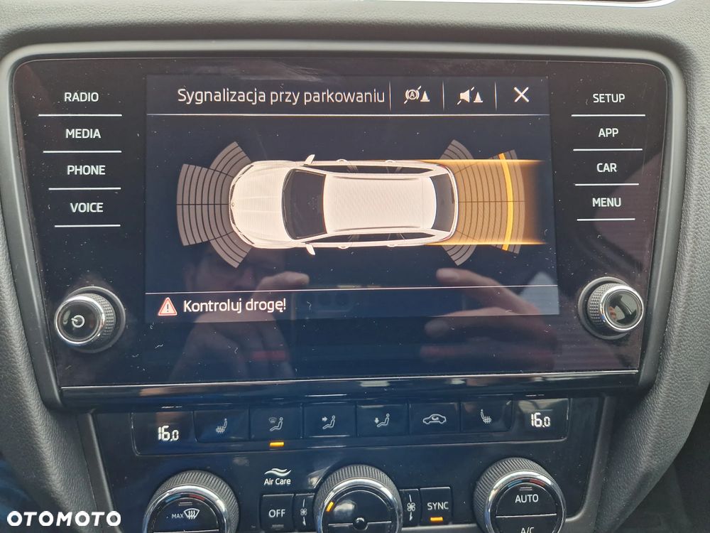 Skoda Octavia 2.0 TDI SCR Style DSG - 27