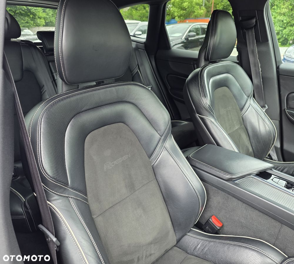 Volvo XC 60 D4 AWD Geartronic RDesign - 21